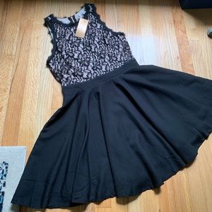 Francesca’s Black/Cream Cocktail Dress